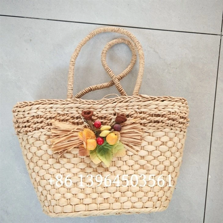 Bakul jerami sekam jagung