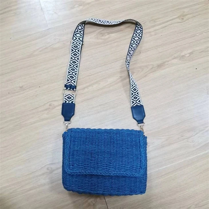 Beg Straw Crossbody Biru Dengan Pita