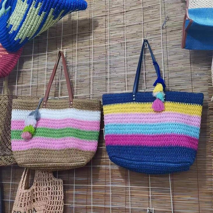 Beg Pantai Besar Wanita Pelangi Berwarna-warni