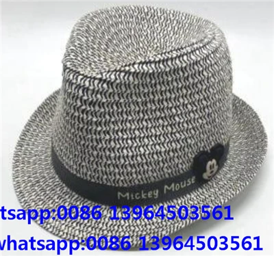 Topi pantai jerami lembut semula jadi