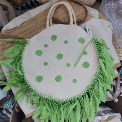 Beg bulat sulaman kertas hijau dengan tassels