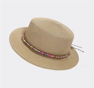 Topi matahari yang lebar untuk wanita