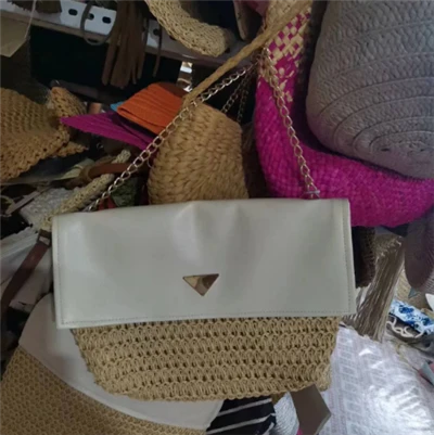 Beg pantai wanita buatan tangan yang besar