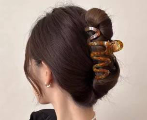 Klip Cakar Rambut Besar